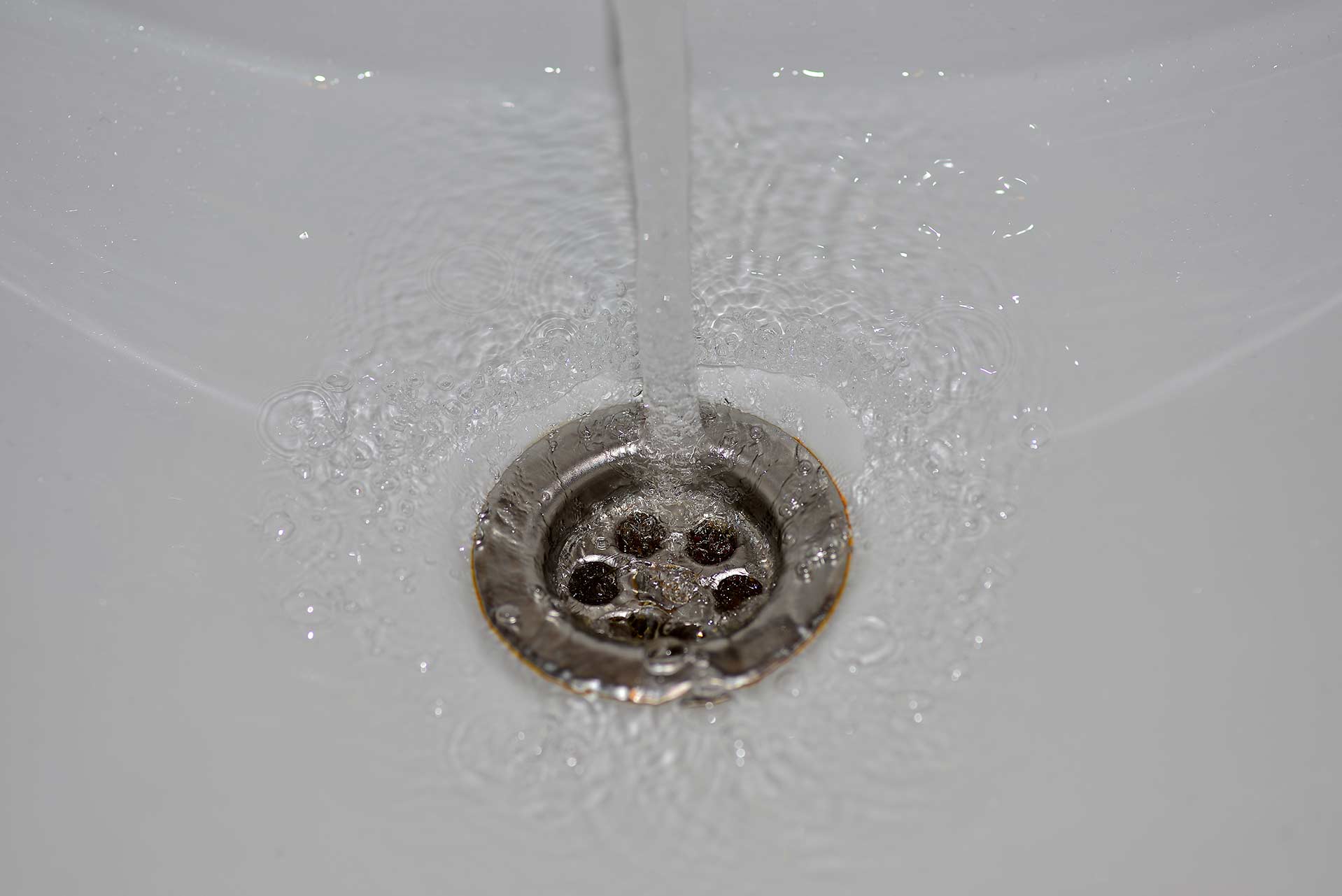 A2B Drains provides services to unblock blocked sinks and drains for properties in Welwyn.